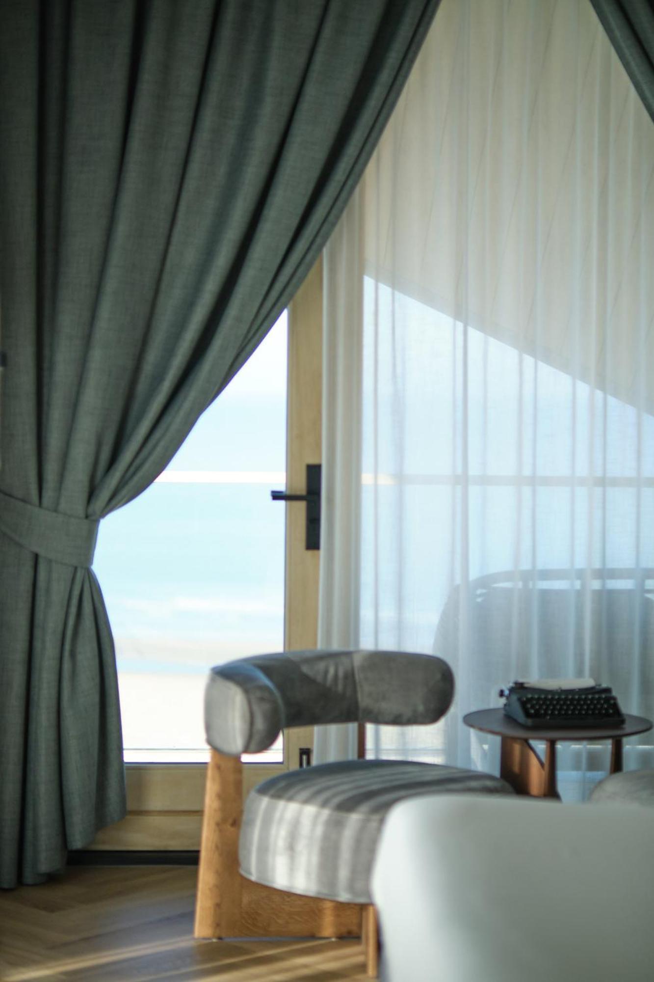 Boutique Hotel Blendin Bloemendaal Aan Zee Exteriör bild